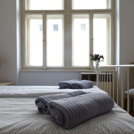 Garden Apartment On Art Nouveau Street In Central Prague Ngoại thất bức ảnh