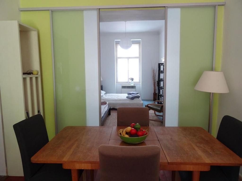 Garden Apartment On Art Nouveau Street In Central Prague Ngoại thất bức ảnh
