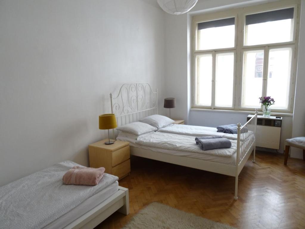 Garden Apartment On Art Nouveau Street In Central Prague Ngoại thất bức ảnh