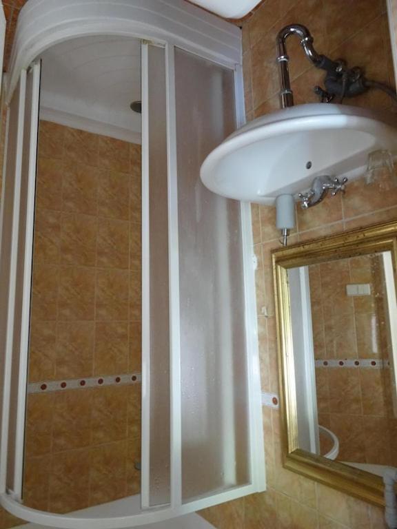 Garden Apartment On Art Nouveau Street In Central Prague Ngoại thất bức ảnh